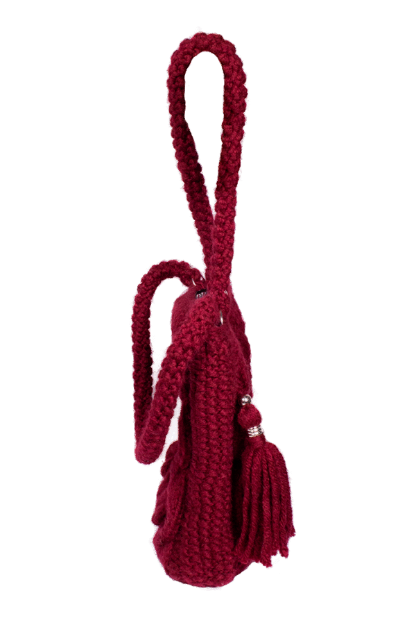 Handgestrickte Schultertasche im kuscheligen Winter-Look
