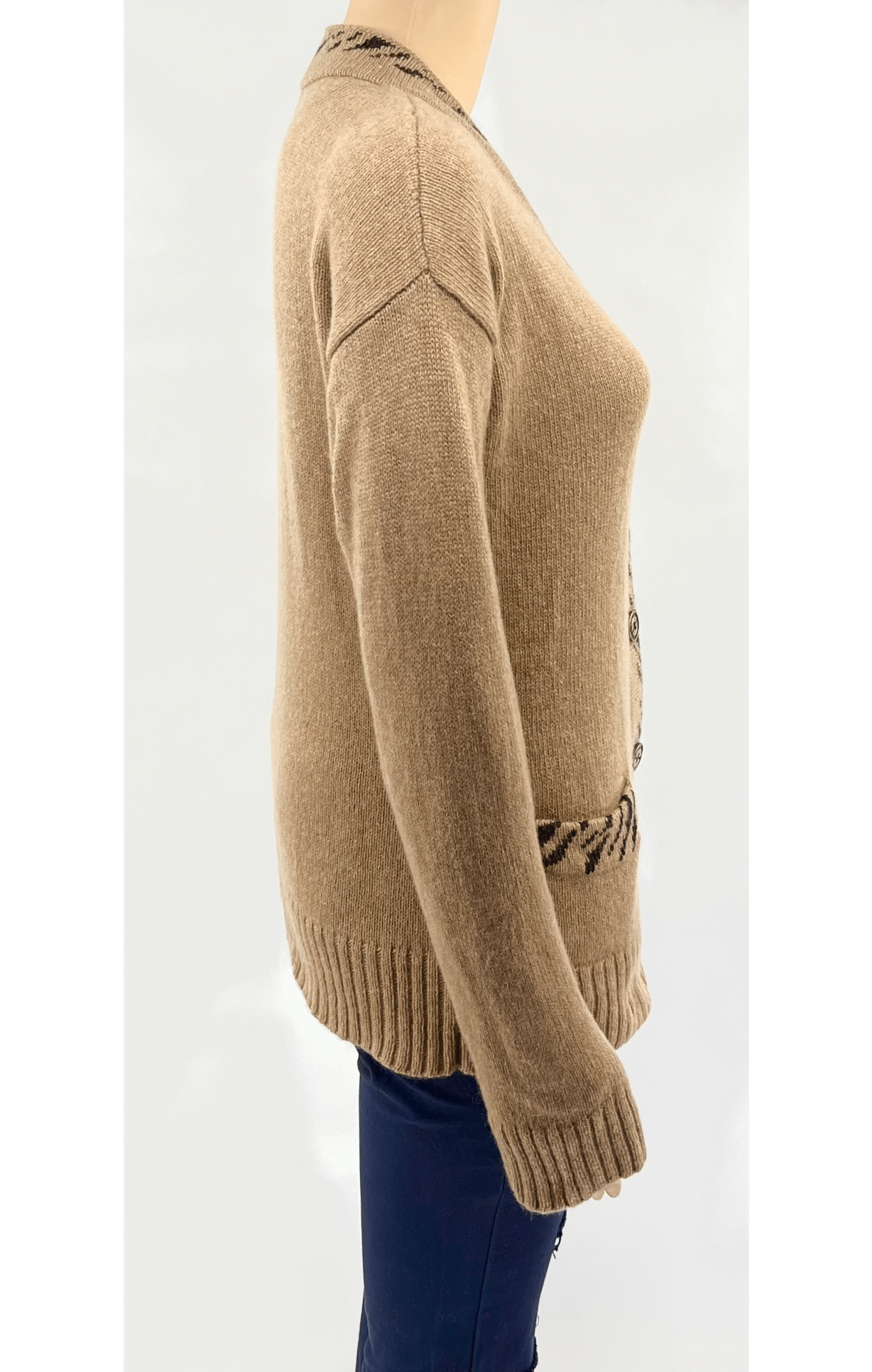 Cashmee_cardigan_side
