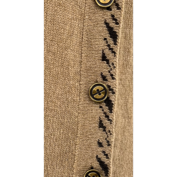 cashmere_cardigan_closeup