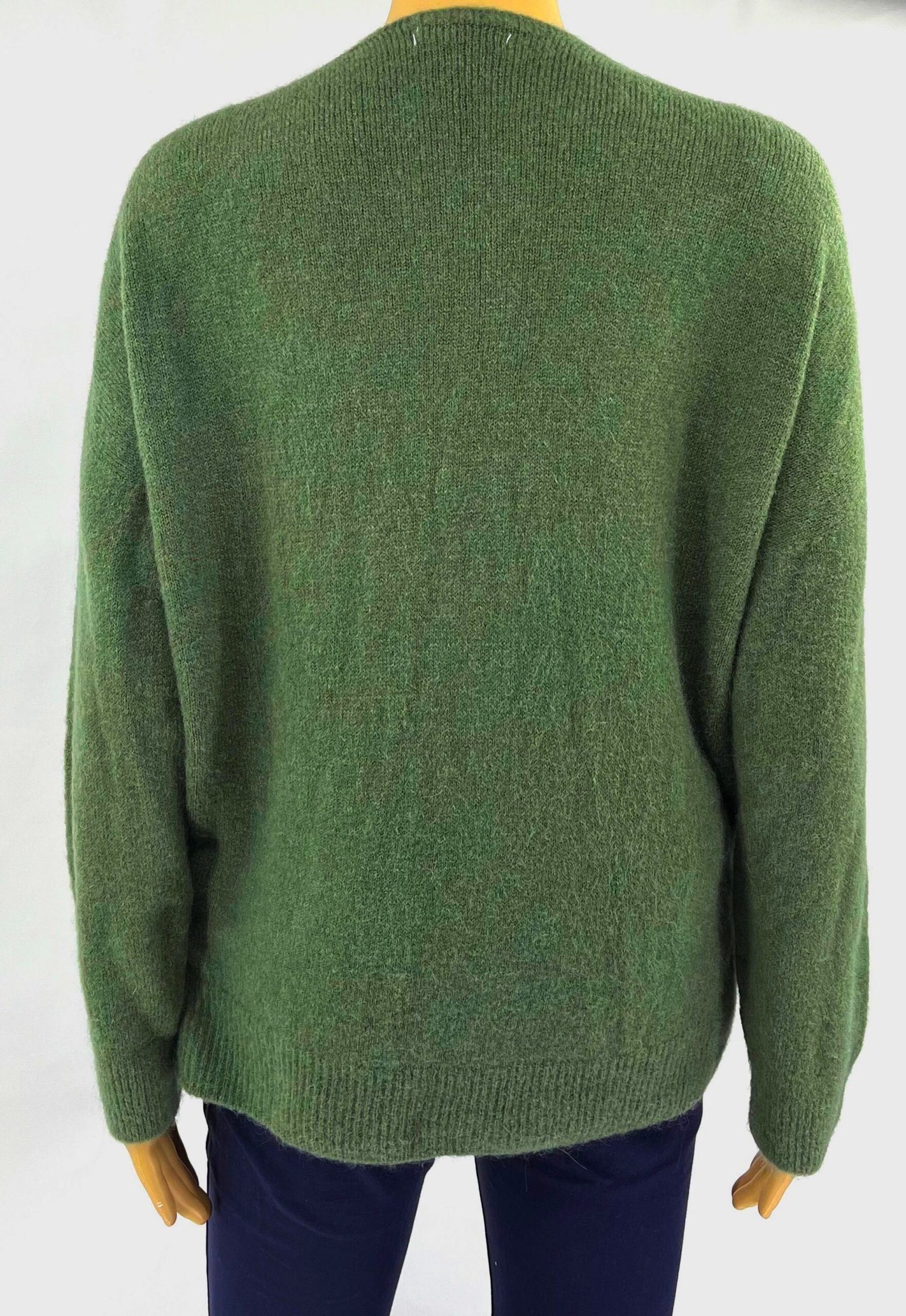 Green_cardigan_back